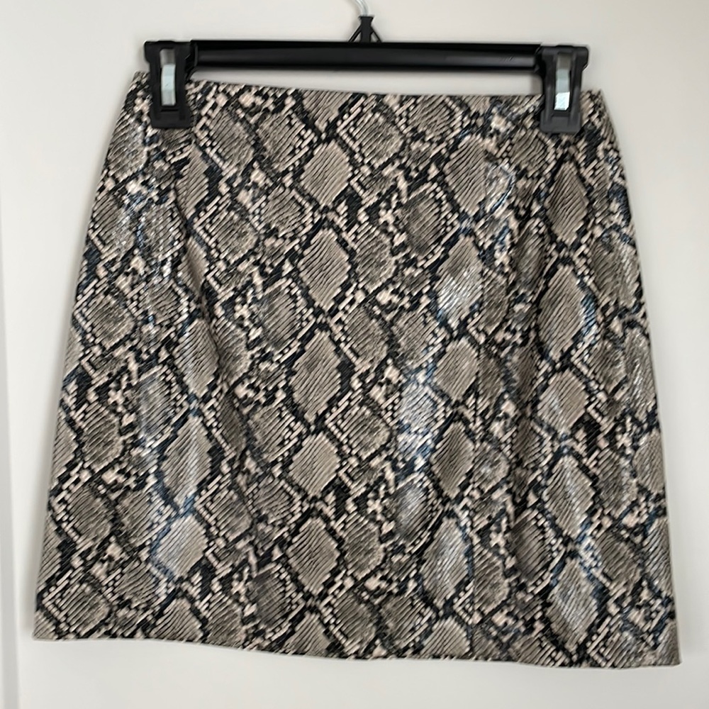 ZARA Faux leather snakeskin skirt size xs